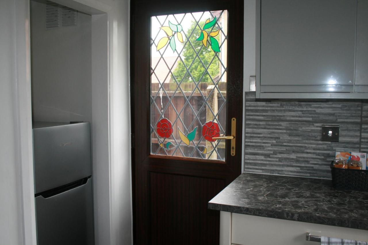 House On Cul De Sac Apartamento Lakenheath Exterior foto
